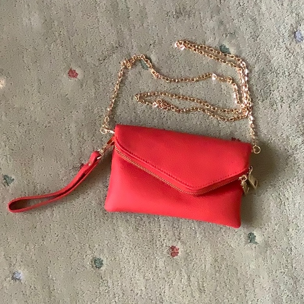 Urban Expressions Vegan wristlet/crossbody